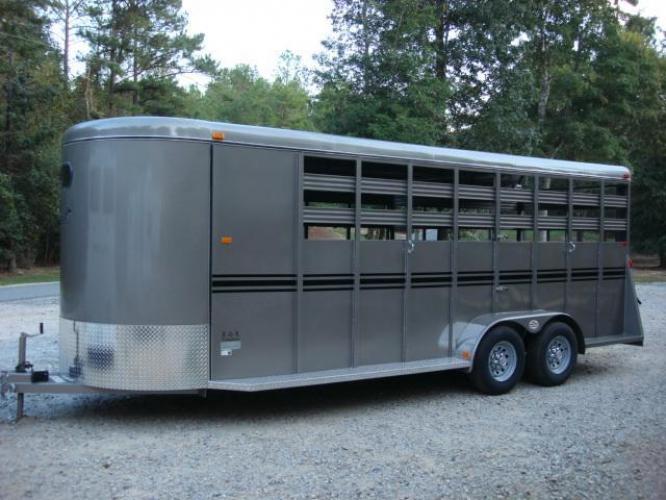 Macon Custom Trailers And Golf Carts Sold Horse Livestock