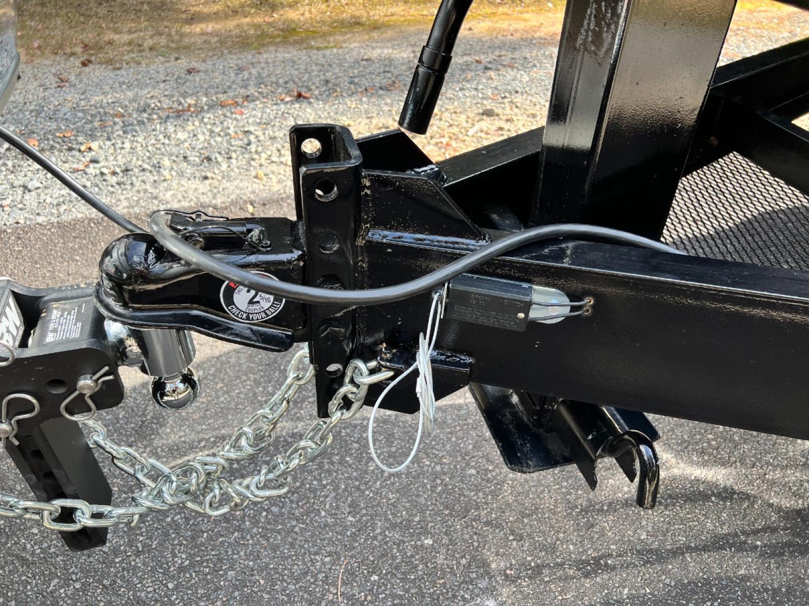 2022 Black Hawke 7ft X 14ft Tandem , located at 1330 Rainey Rd., Macon, 31220, (478) 960-1044, 32.845638, -83.778687 - Brand New 6 Ton 2022 Model Hawke Brand, 7ft X 14ft Dump Trailer! Hawke Dump Trailers are Really Awesome & Heavy Duty! This Fantastic Quality is Seen Everywhere You Look! 24" Tall Solid Steel Plate Walls are Heavy Duty! Full Length Heavy Duty Tarp! 6 Ton Total Capacity, or 12,000lbs! This Fanta - Photo #4