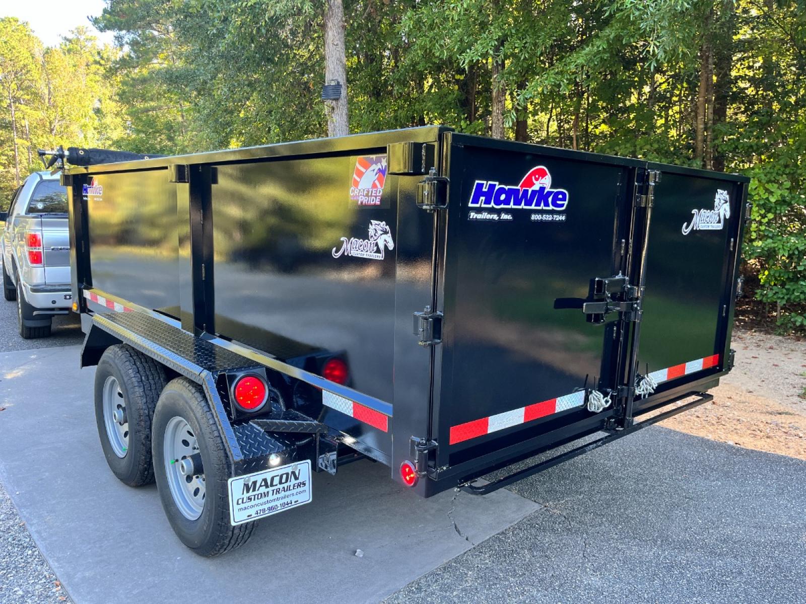 2023 Black Hawke 6ft X 12ft High Sided , located at 1330 Rainey Rd., Macon, 31220, (478) 960-1044, 32.845638, -83.778687 - Brand New 2023 Model 5 Ton Hawke Brand Dump Trailer! 6ft X 12ft and 3ft Tall Sides! Hawke Dump Trailers are Really Awesome & Heavy Duty! This Fantastic Quality is Seen Everywhere You Look! 36" Tall Solid Steel Plate Walls are Heavy Duty! Full Length Heavy Duty Tarp! 5 Ton Total Capacity, or 10 - Photo #2