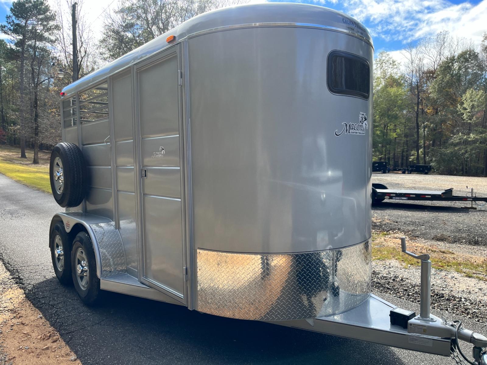 2023 Silver Metallic Calico 2 Horse Slant , located at 1330 Rainey Rd., Macon, 31220, (478) 960-1044, 32.845638, -83.778687 - Brand New 2023 Model 2 Horse Slant Calico Brand Trailer! 6ft Wide X 13ft Long Deluxe Model Tandem Axle Trailer! Easy Close Slant Divider Latch! 16" Radials! Beautiful Silver Metallic Paint is Awesome! Black Pin Striping Looks Fantastic! Fully Caulked Inside and Out to Prevent Rust! The Paint i - Photo #7