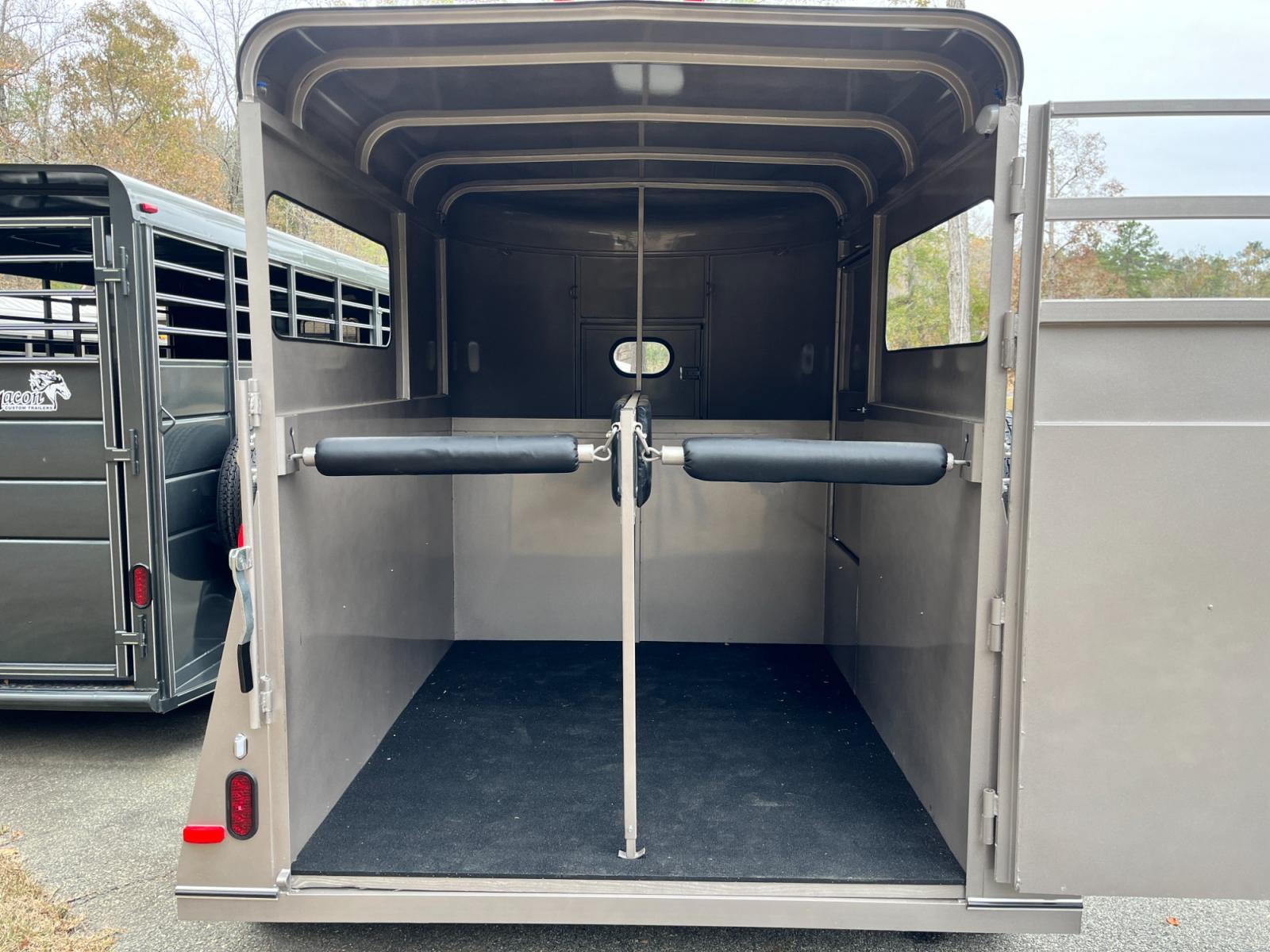 2023 Pewter Metallic Bee Trailers 2 Horse Straight Load Wrangler , located at 1330 Rainey Rd., Macon, 31220, (478) 960-1044, 32.845638, -83.778687 - Photo #13