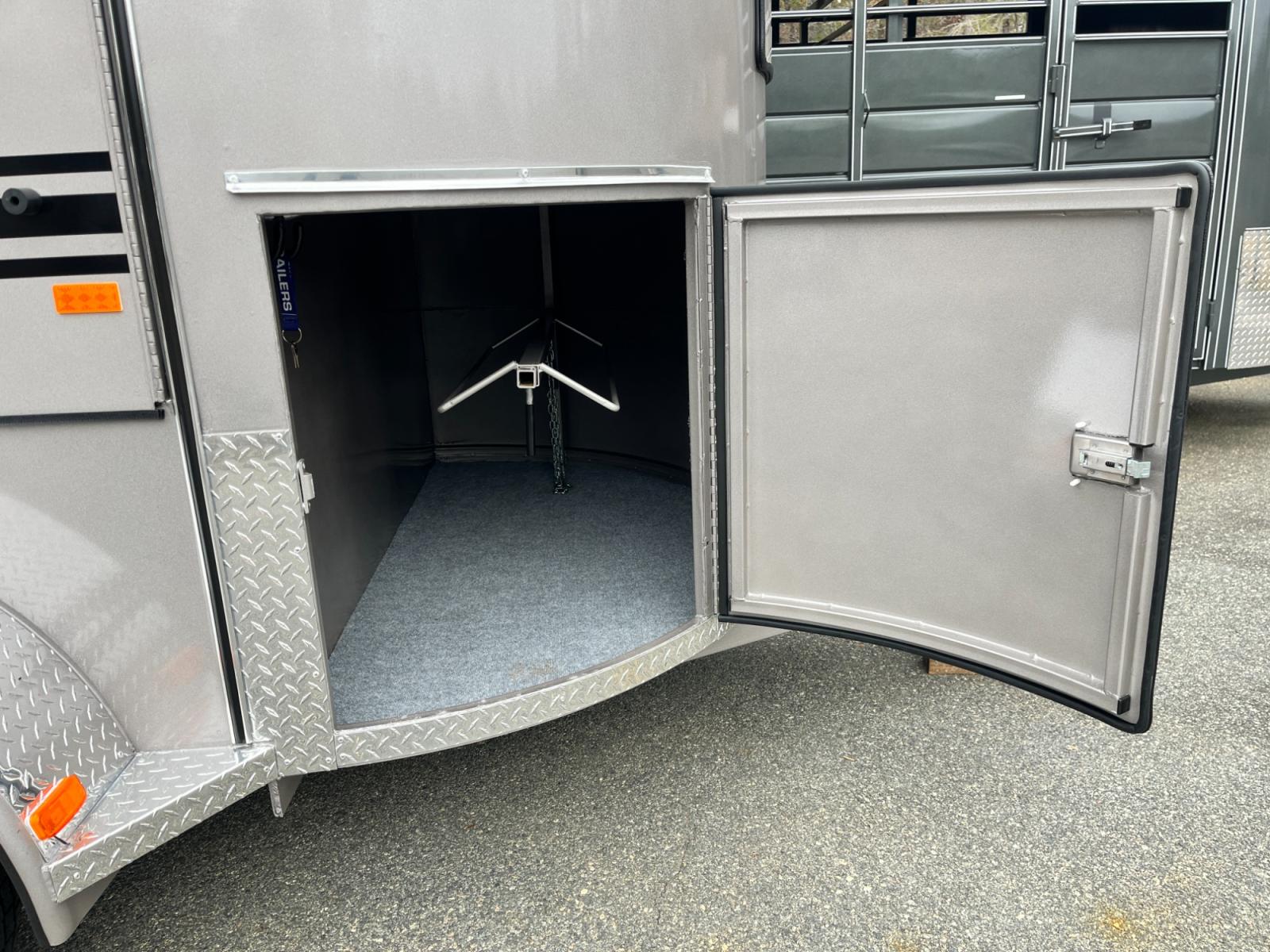 2023 Pewter Metallic Bee Trailers 2 Horse Straight Load Wrangler , located at 1330 Rainey Rd., Macon, 31220, (478) 960-1044, 32.845638, -83.778687 - Brand New Bee Brand 2 Horse Straight Load Wrangler Series Trailer. Super Deluxe 6ft X 10ft Outside Model is 7ft Tall for Larger Horses too! Made Using Rust Resistant Galvanneal Steel Made in USA! Escape Door and Huge Tack Area, w/Sliding Saddle Rack! Tandem 3,500lb Spring Axles, Both Have Electr - Photo #4