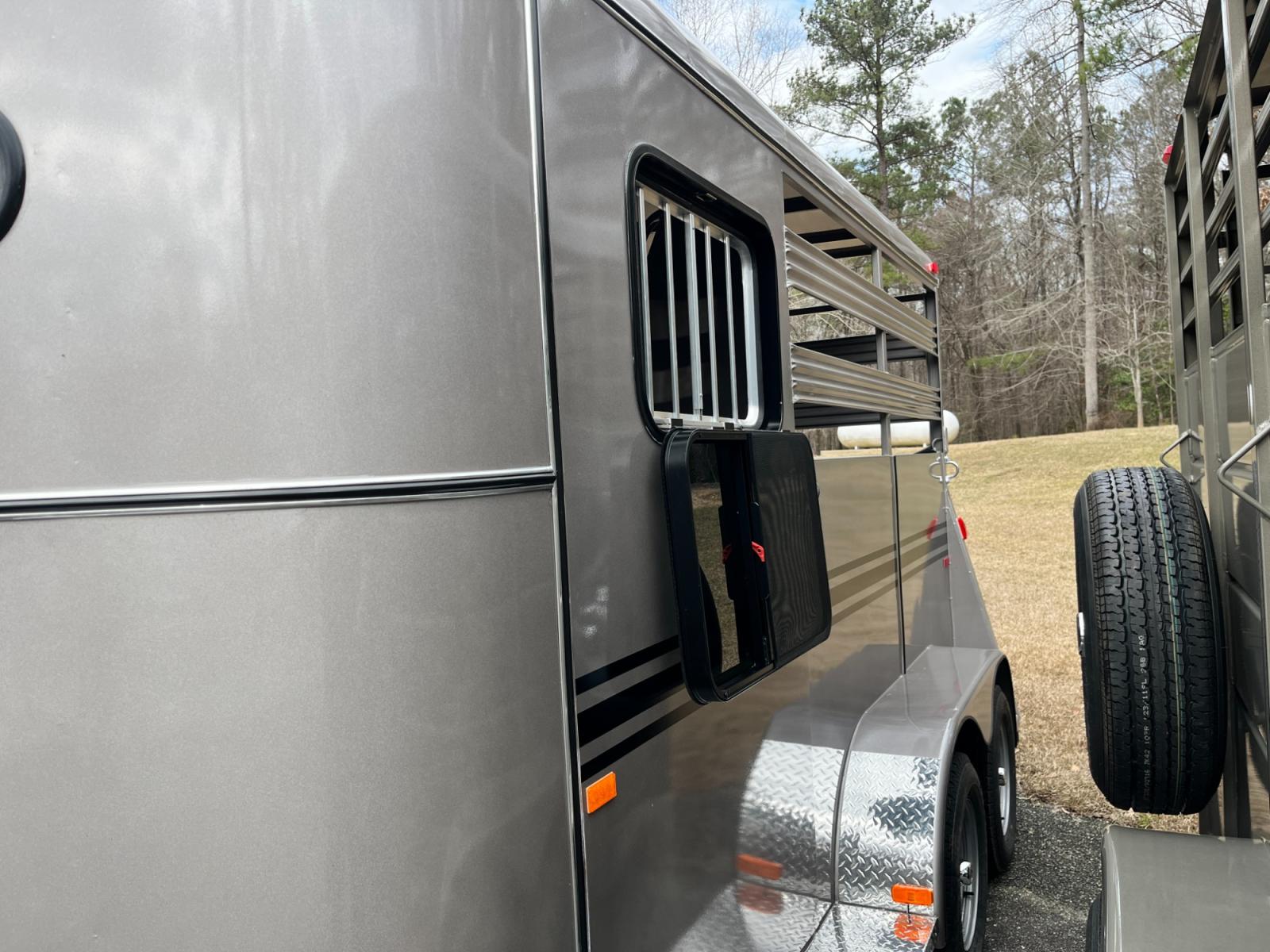 2023 Arizona Beige Bee Trailers 2 Horse Slant Durango , located at 1330 Rainey Rd., Macon, 31220, (478) 960-1044, 32.845638, -83.778687 - Brand New Model 2 Horse Slant Trailer, made by Bee Trailers in South Georgia! This is the Deluxe Durango Model Trailer, with Drop Down Window! 6ft Wide X 13ft Long Deluxe Model Tandem Axle Trailer! This is Built Using Galvanneal Coated Sheetmetal Steel! Double Lined Butt Wall, Allows for a Slam - Photo #2