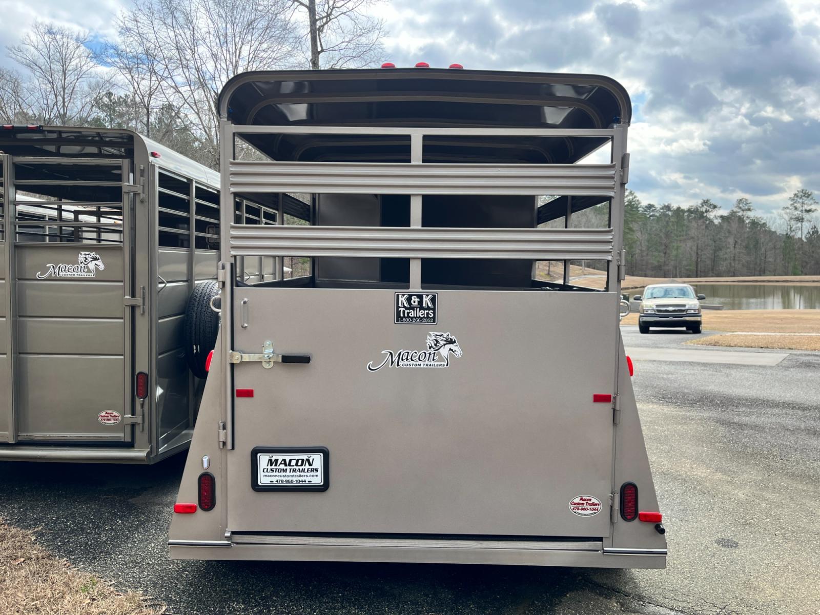 2023 Arizona Beige Bee Trailers 2 Horse Slant Durango , located at 1330 Rainey Rd., Macon, 31220, (478) 960-1044, 32.845638, -83.778687 - Brand New Model 2 Horse Slant Trailer, made by Bee Trailers in South Georgia! This is the Deluxe Durango Model Trailer, with Drop Down Window! 6ft Wide X 13ft Long Deluxe Model Tandem Axle Trailer! This is Built Using Galvanneal Coated Sheetmetal Steel! Double Lined Butt Wall, Allows for a Slam - Photo #6