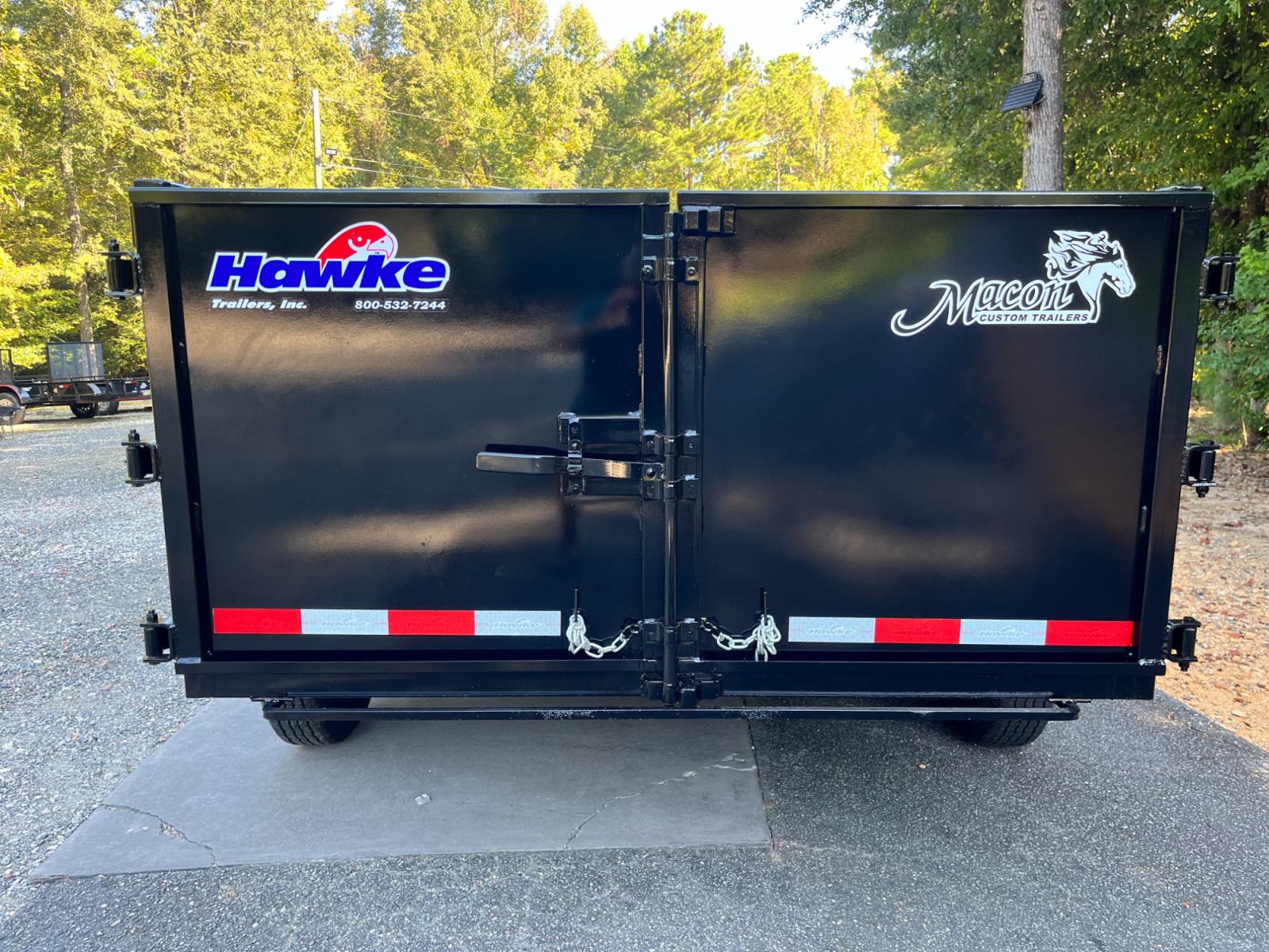 2023 Black Hawke 6ft X 12ft High Sided , located at 1330 Rainey Rd., Macon, 31220, (478) 960-1044, 32.845638, -83.778687 - Brand New 5 Ton 2023 Model Hawke Brand, 6ft X 12ft Dump Trailer! Hawke Dump Trailers are Really Awesome & Heavy Duty! This Fantastic Quality is Seen Everywhere You Look! 36" Tall Solid Steel Plate Walls are Heavy Duty! Full Length Heavy Duty Tarp! 5 Ton Total Capacity, or 10,000lbs! This Fanta - Photo #4
