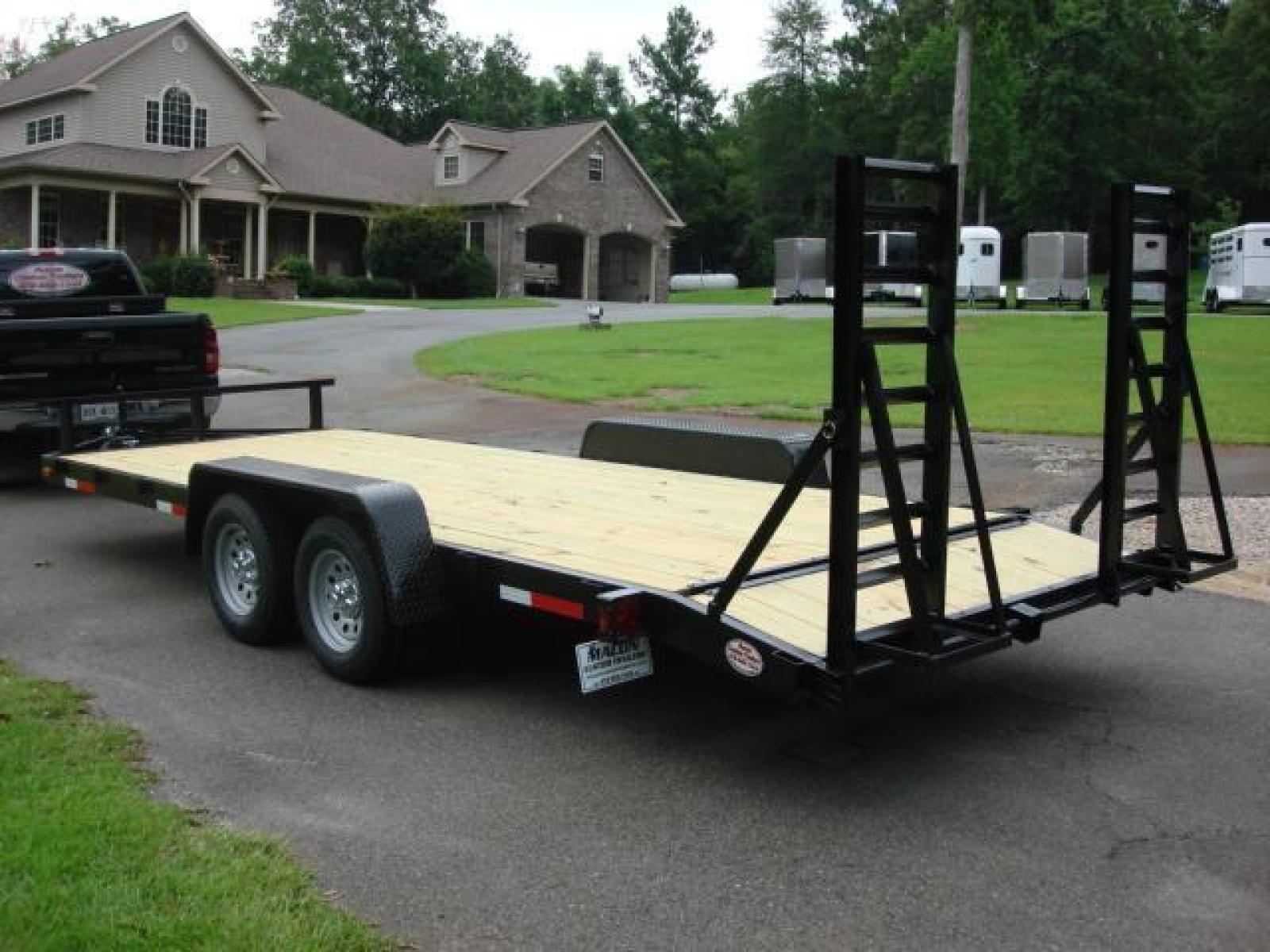 2022 Black Macon Custom Flatbed & Equipment , located at 1330 Rainey Rd., Macon, 31220, (478) 960-1044, 32.845638, -83.778687 - Hurry Close Out Priced to Sell! Brand New 7ft X 20ft Long, Including the Beaver Tail Flatbed Equipment Trailer. 3.5 Ton Heavy Duty Tractor, Equipment or Car Hauling Trailer. 6" Channel Iron Main frame! Most Companies Use a 5" Channel Iron Frame! Diamond Plate Steel Fenders are Heavy Duty! - Photo #5